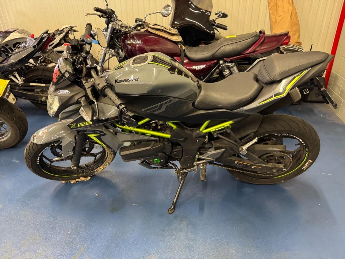 KAWASAKI Z 125, 15 PS | Import aut, ogłoszenia motoryzacyjne