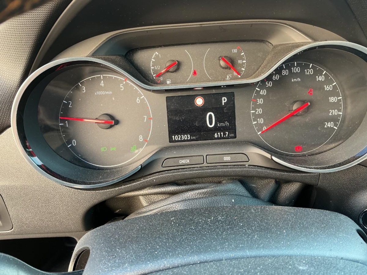 T8