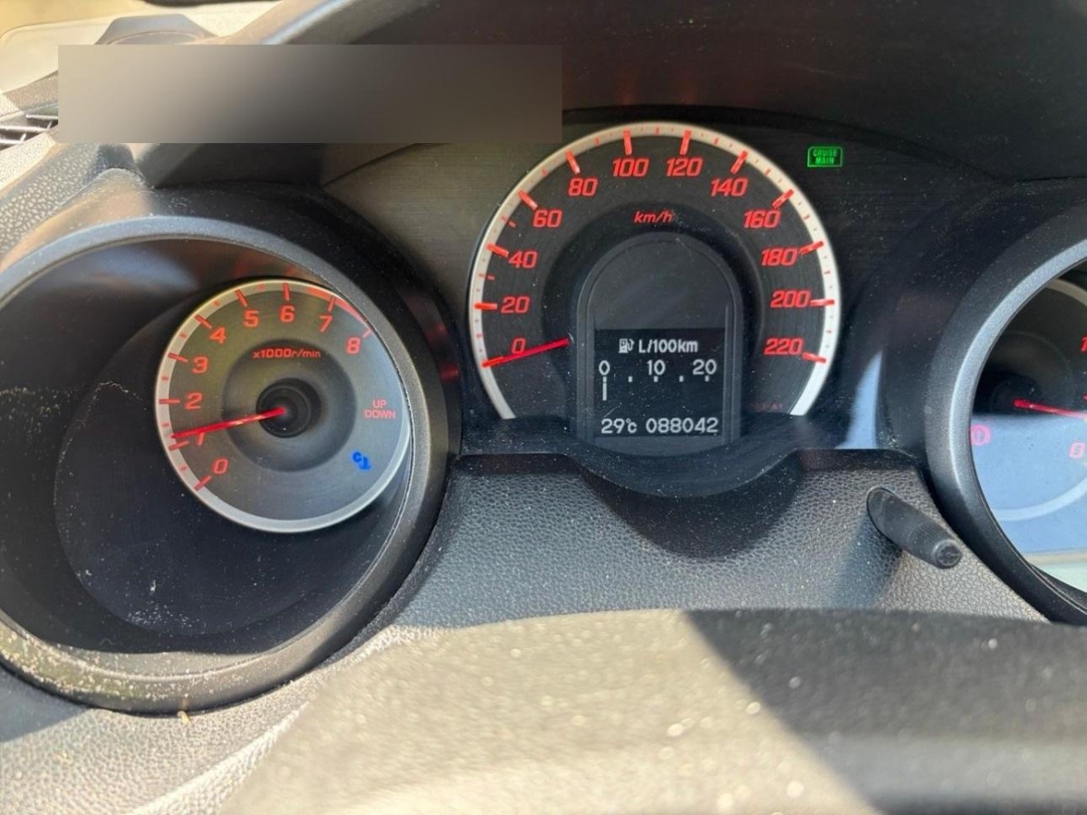 T9
