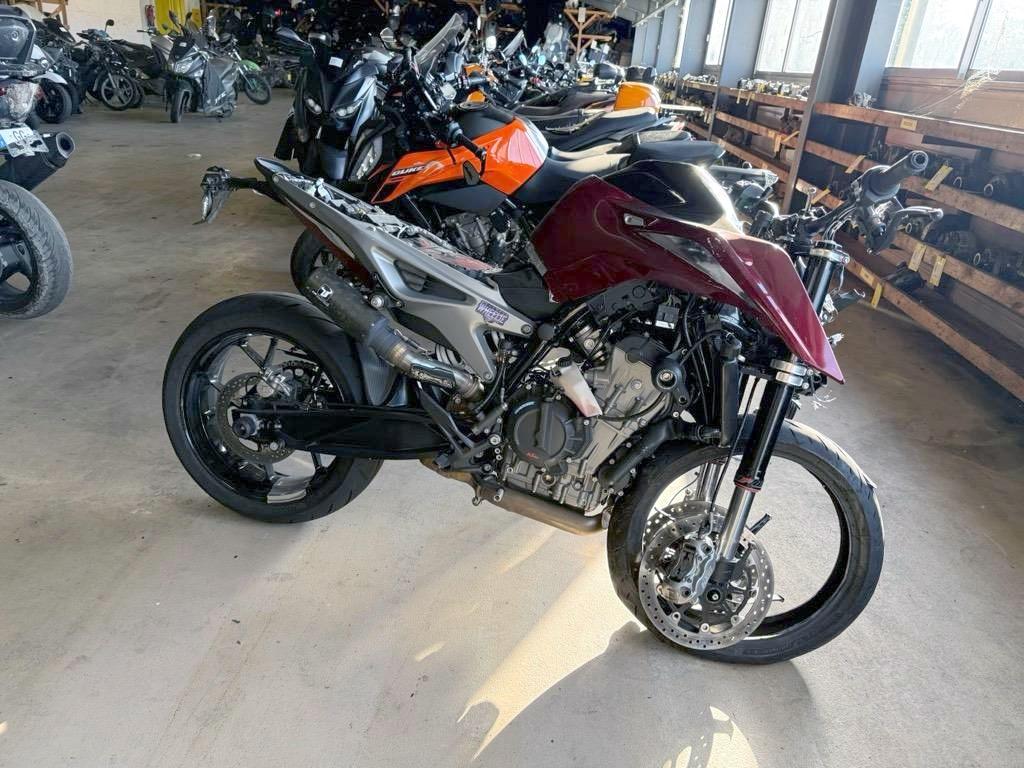 T4