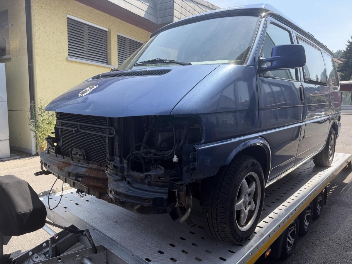 T18