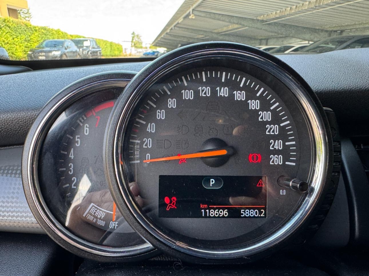 T8