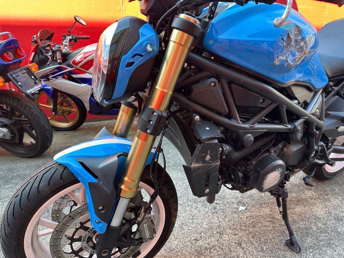T10
