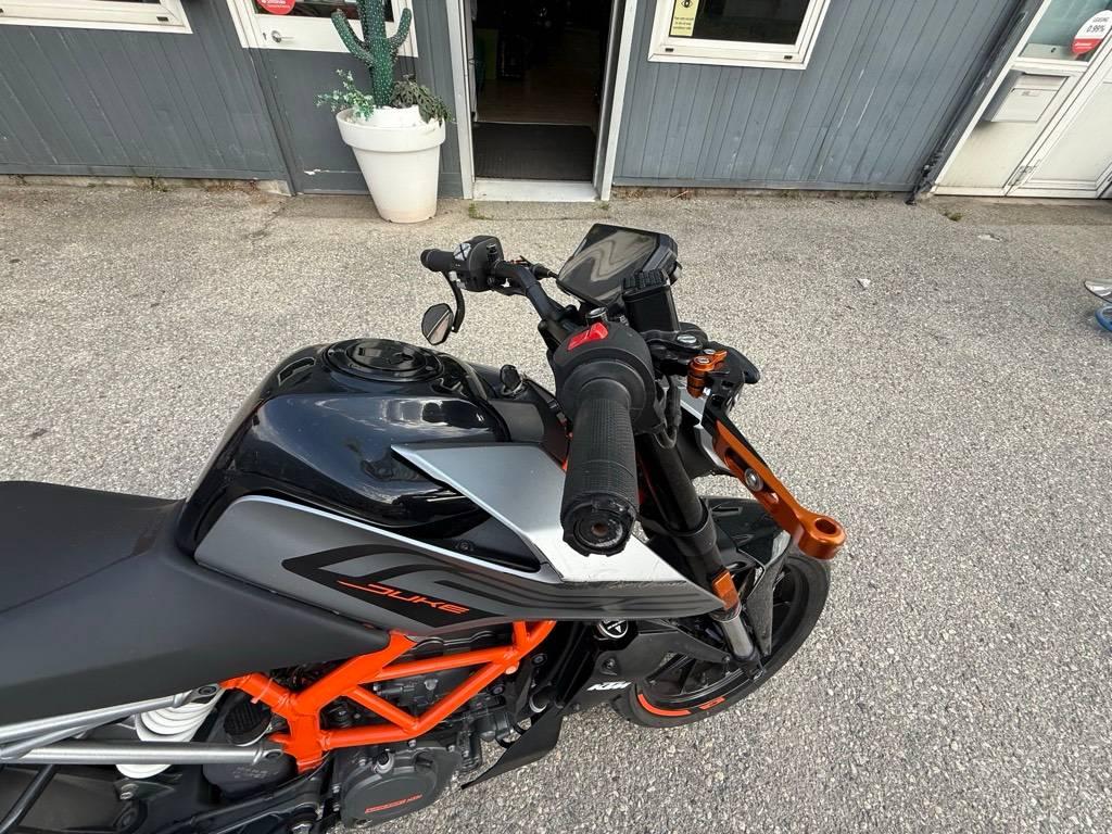 T8