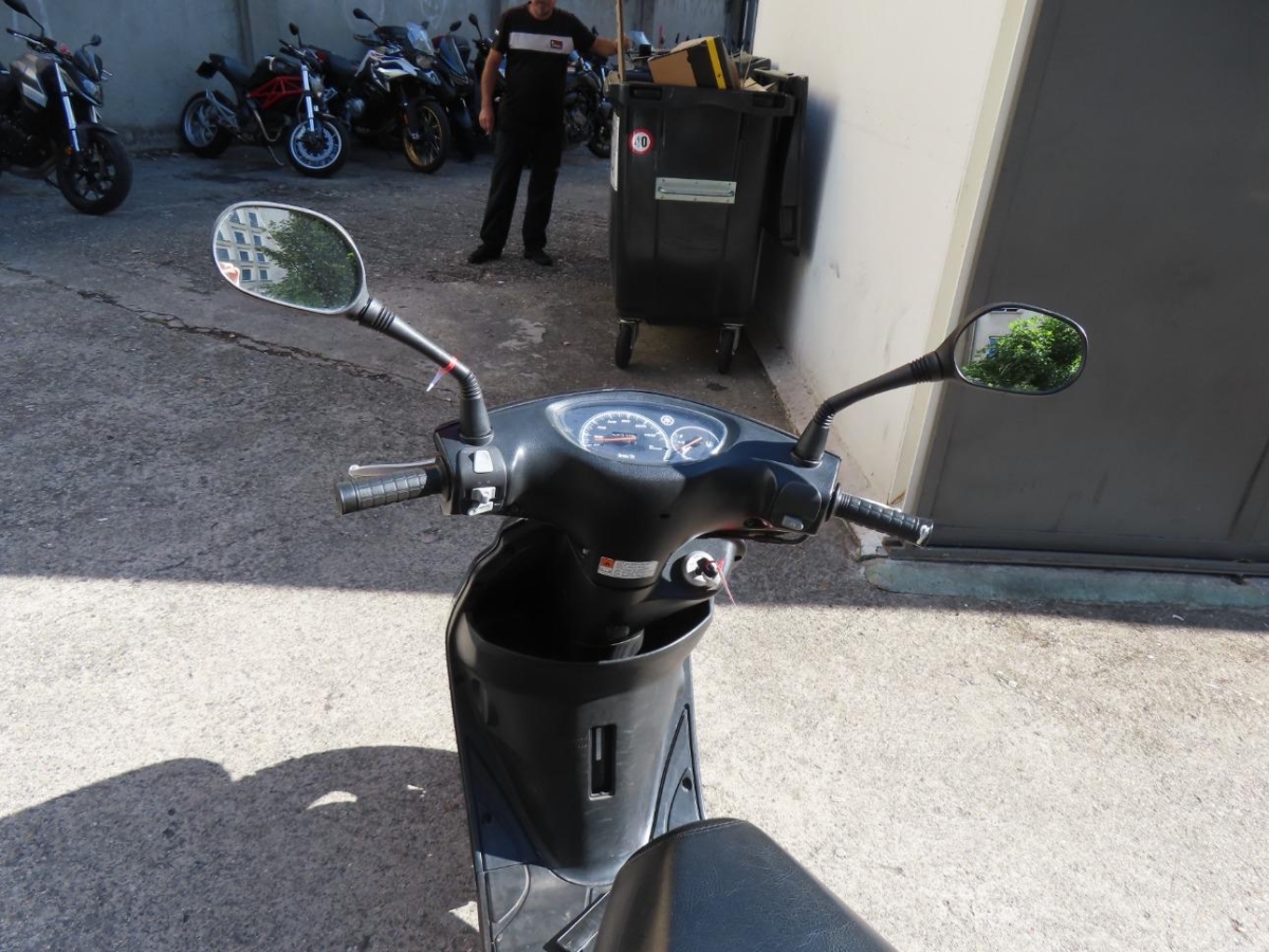 T8