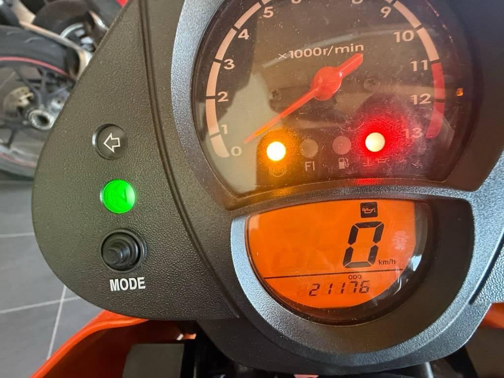 T8