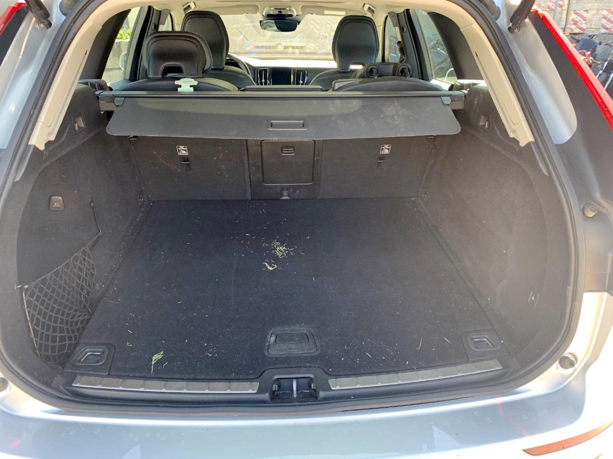 T9