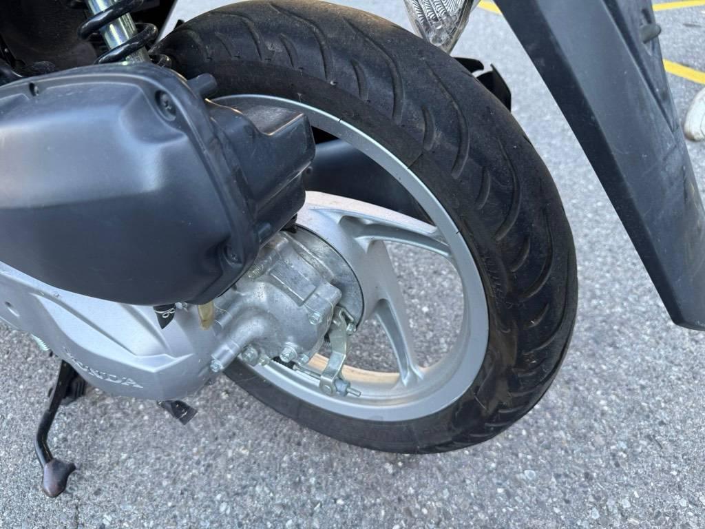 T18