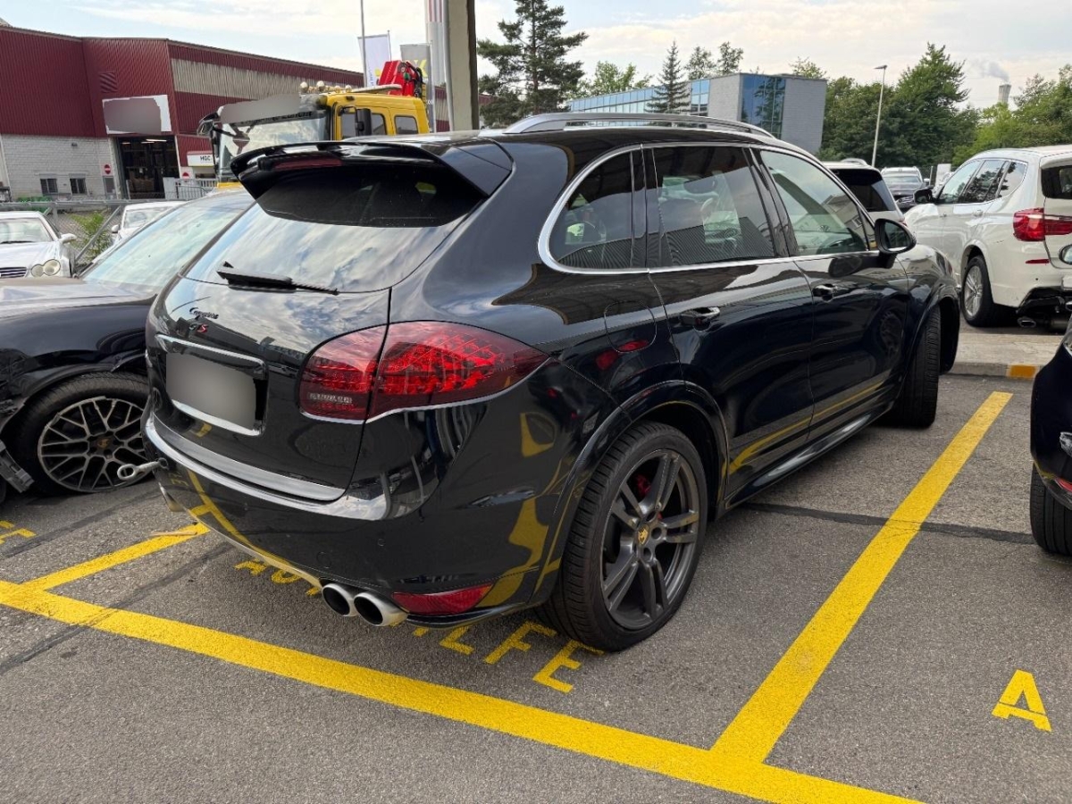 T1
