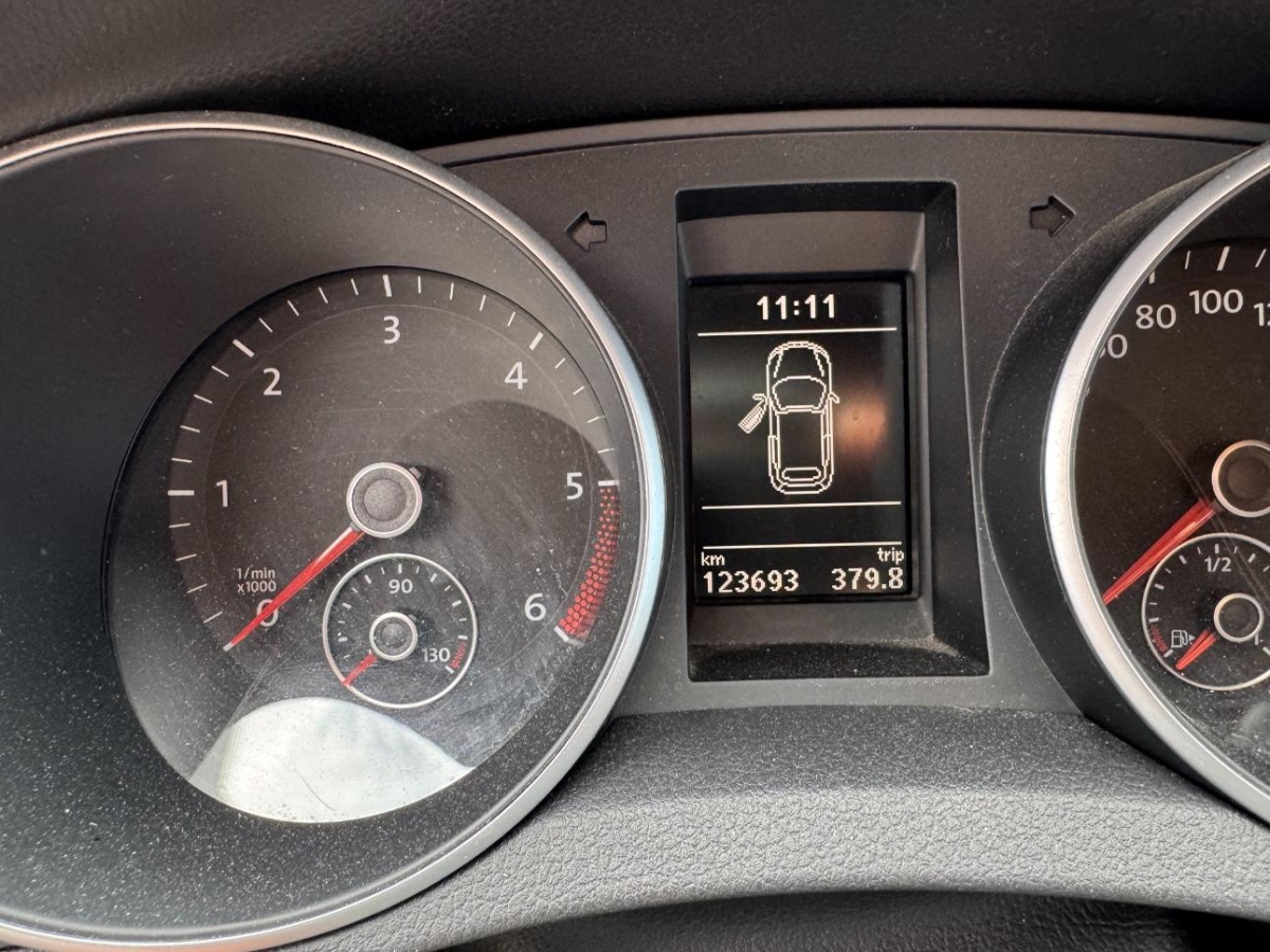 T8