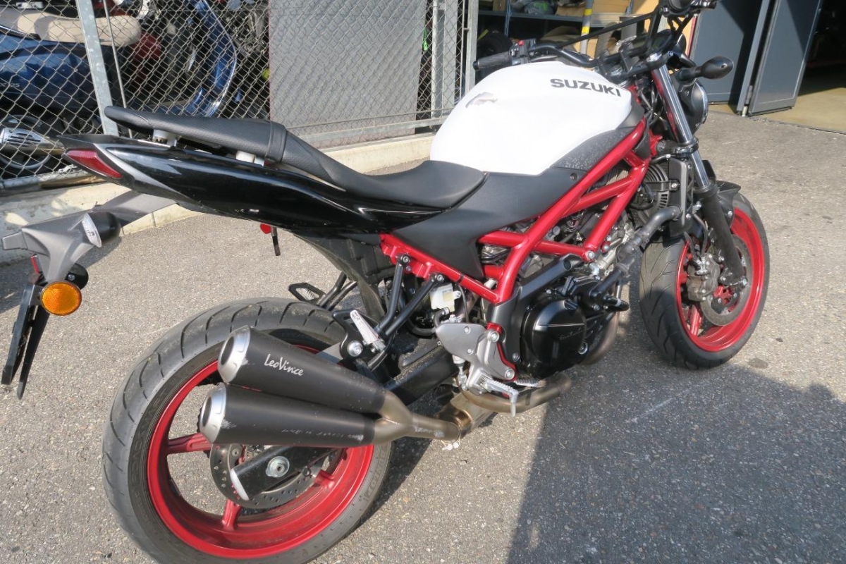 T1