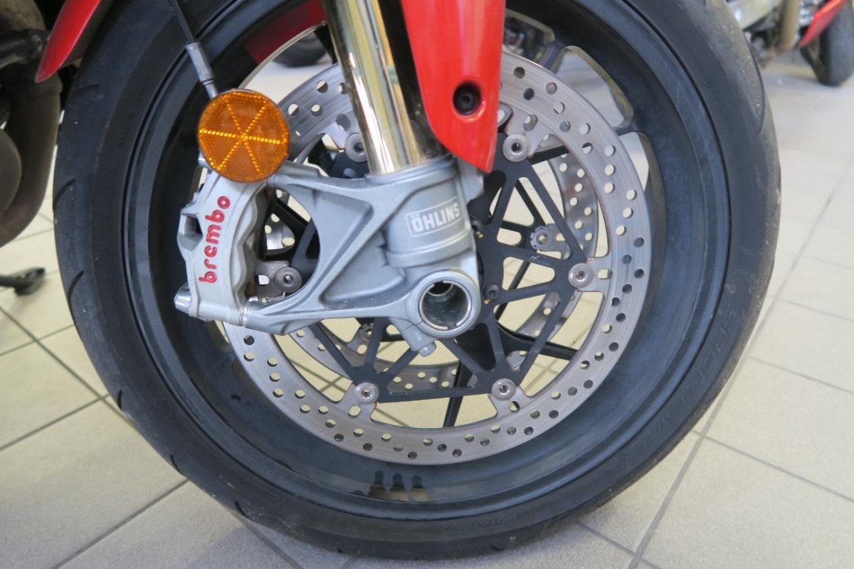 T18