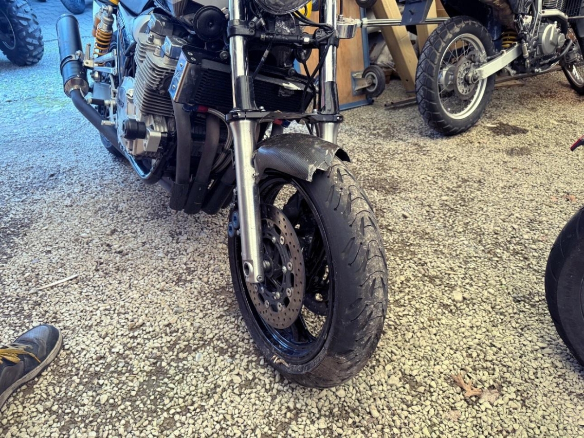 T16
