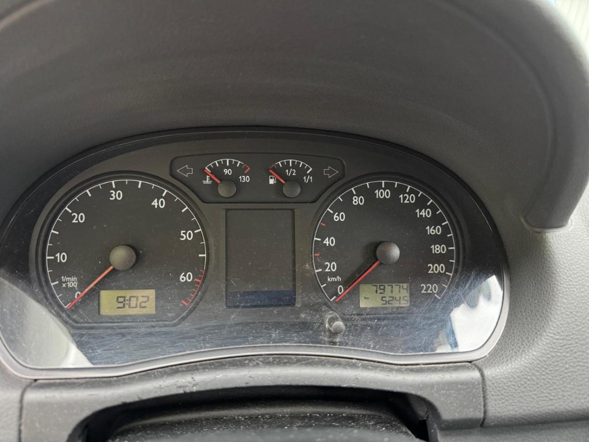 T9
