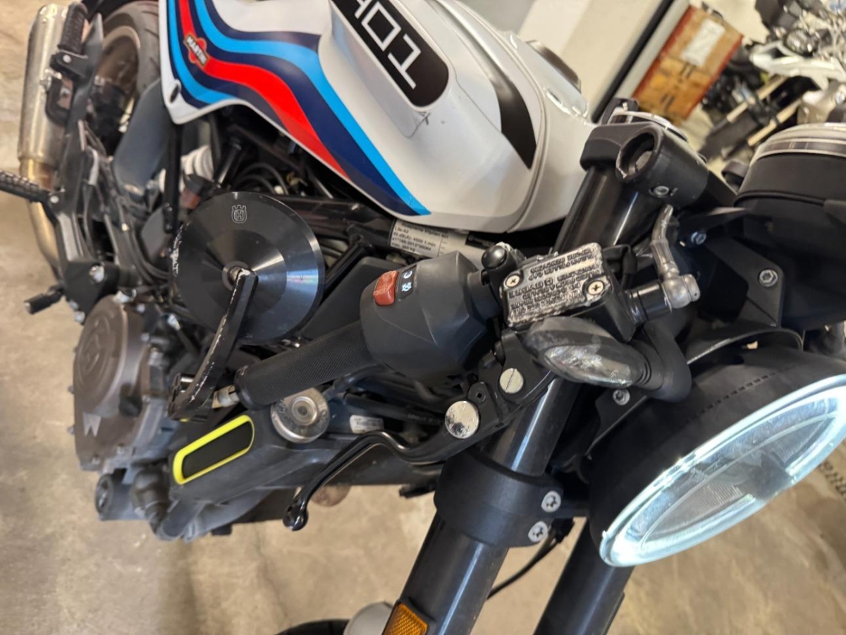 T13