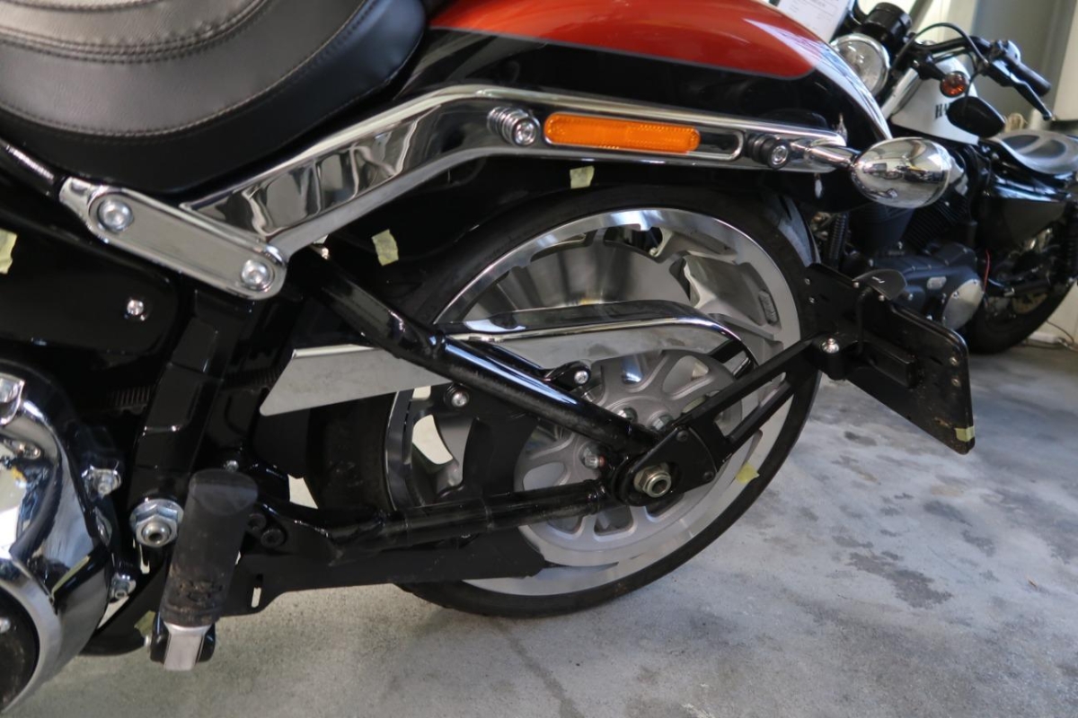T18