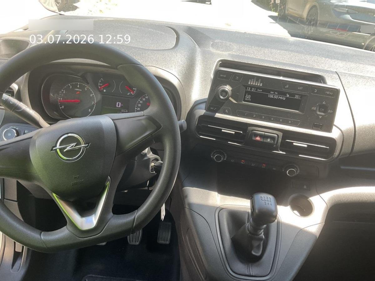 T9