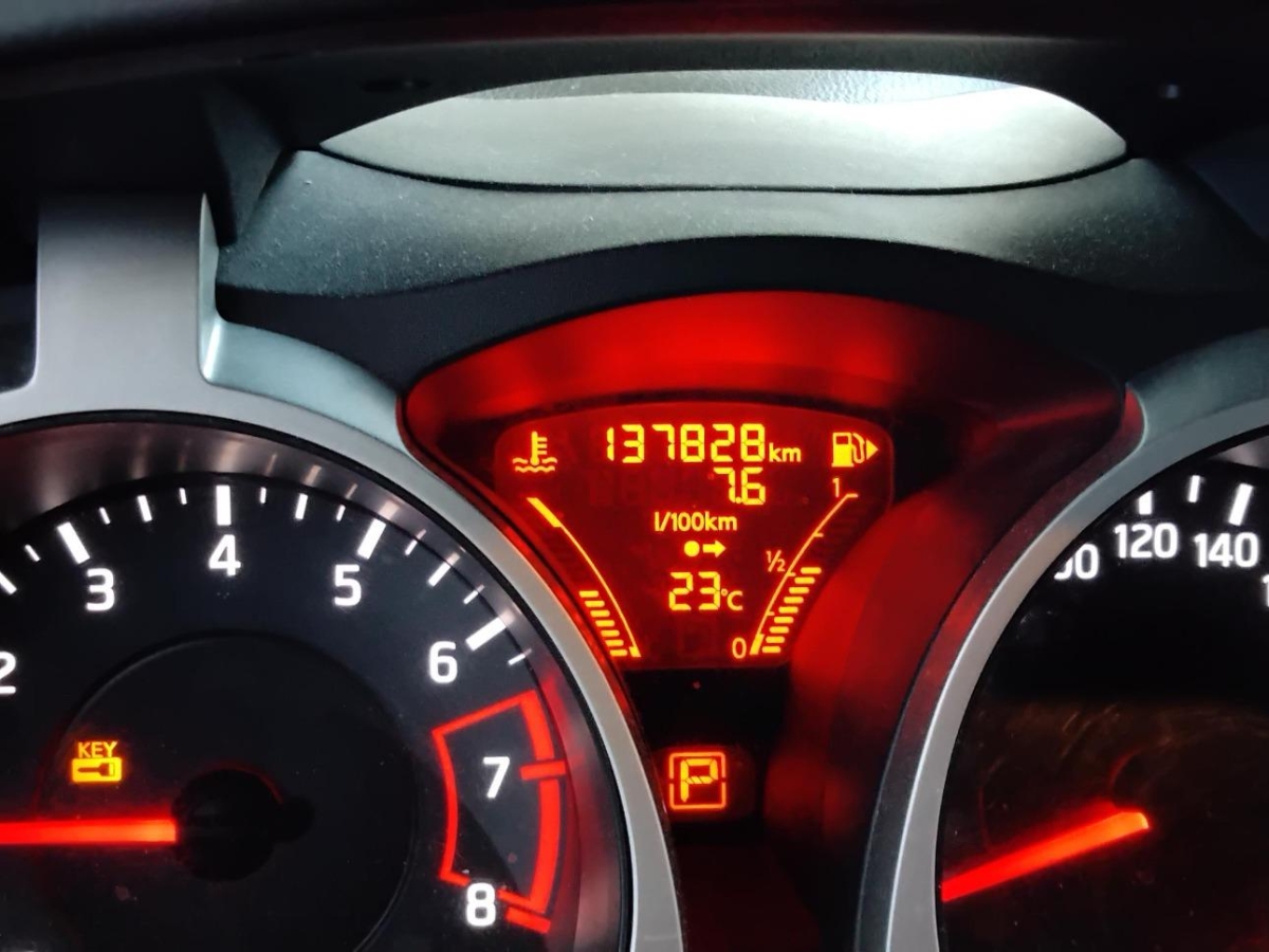 T8