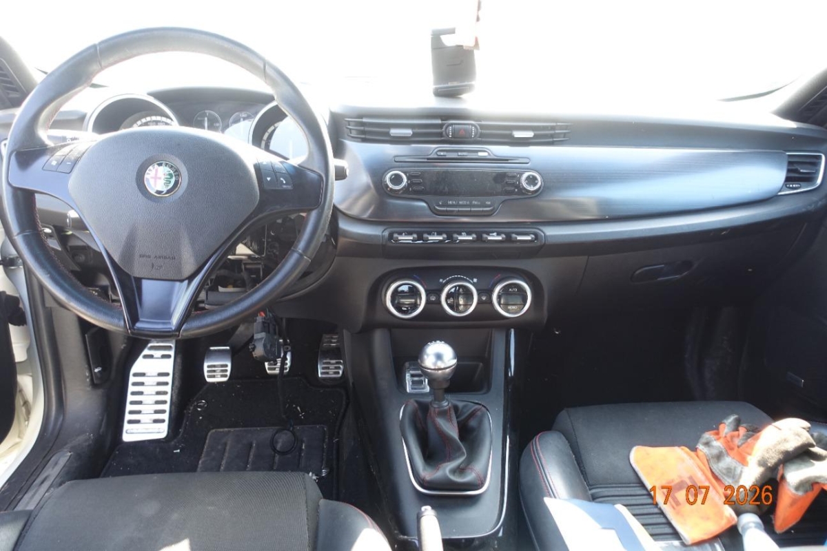 T8