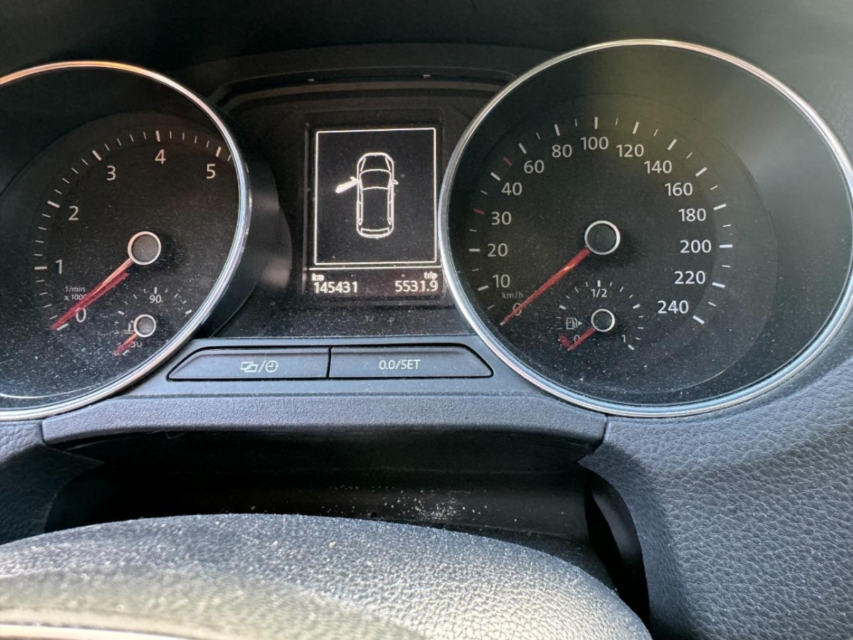 T11