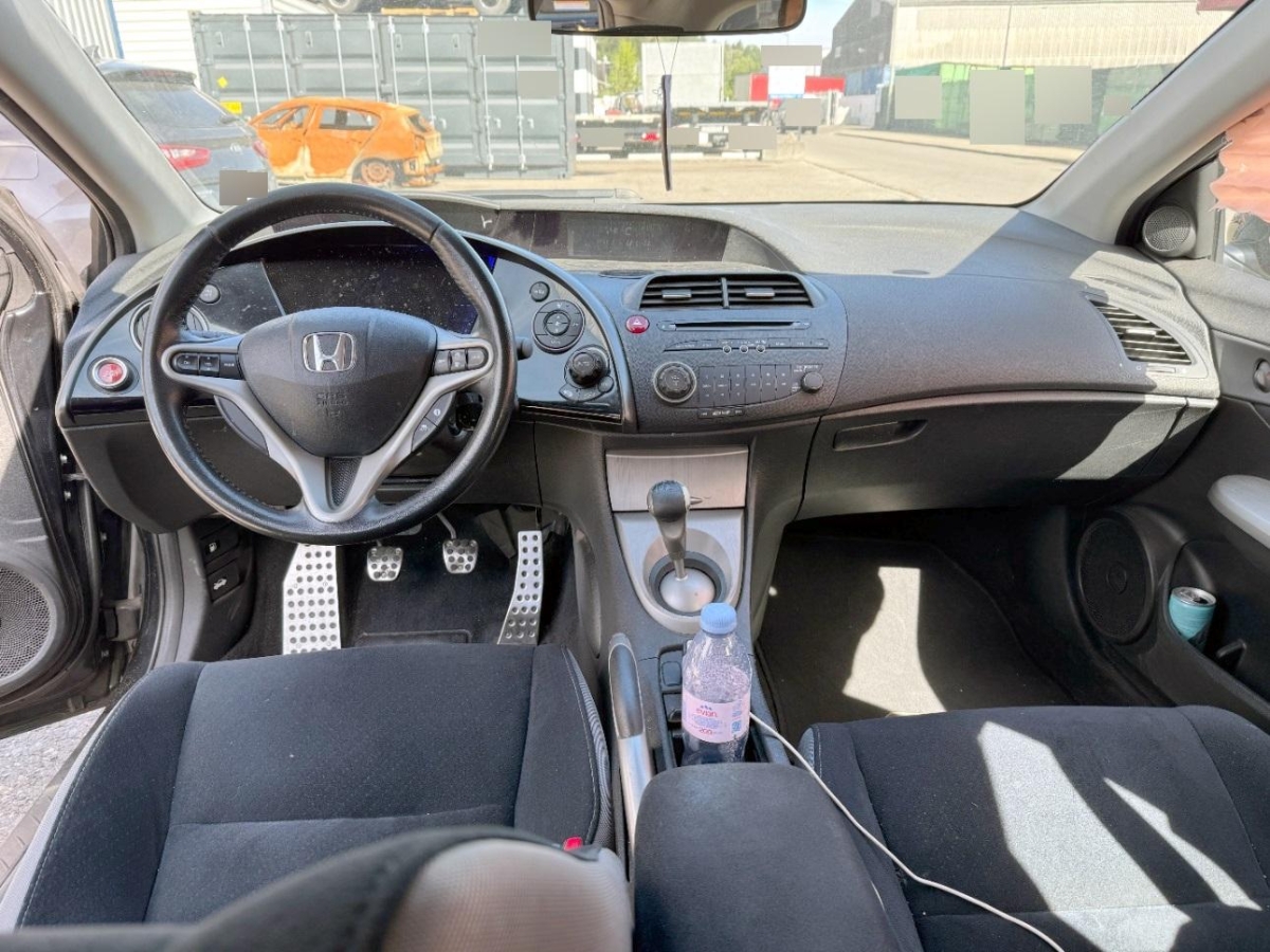 T10