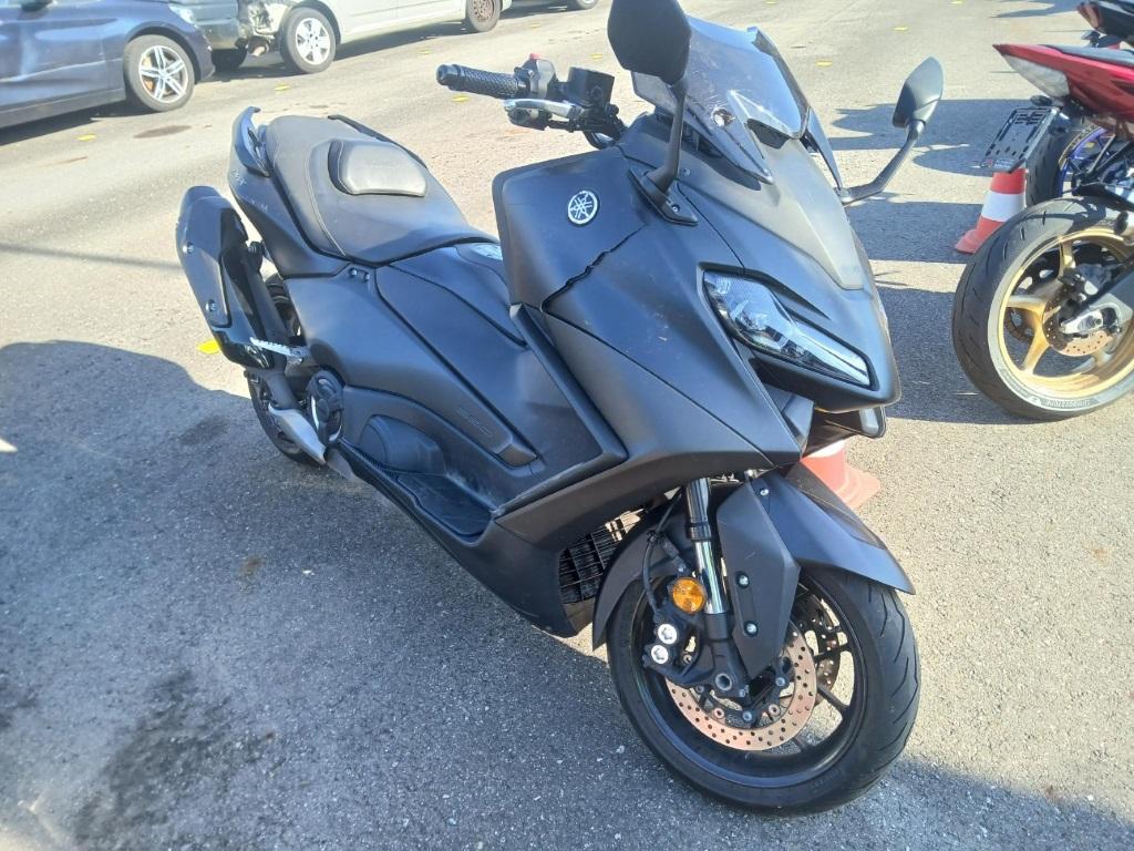 T8