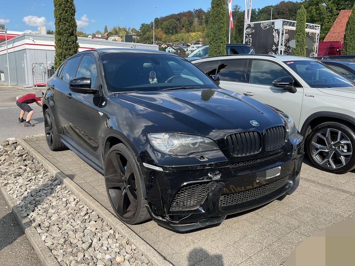 T1