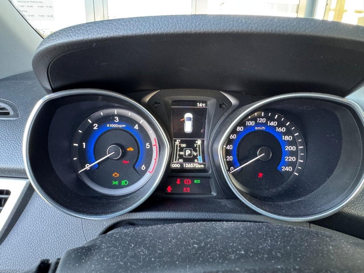 T9